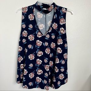 Floral sleeveless plus size top